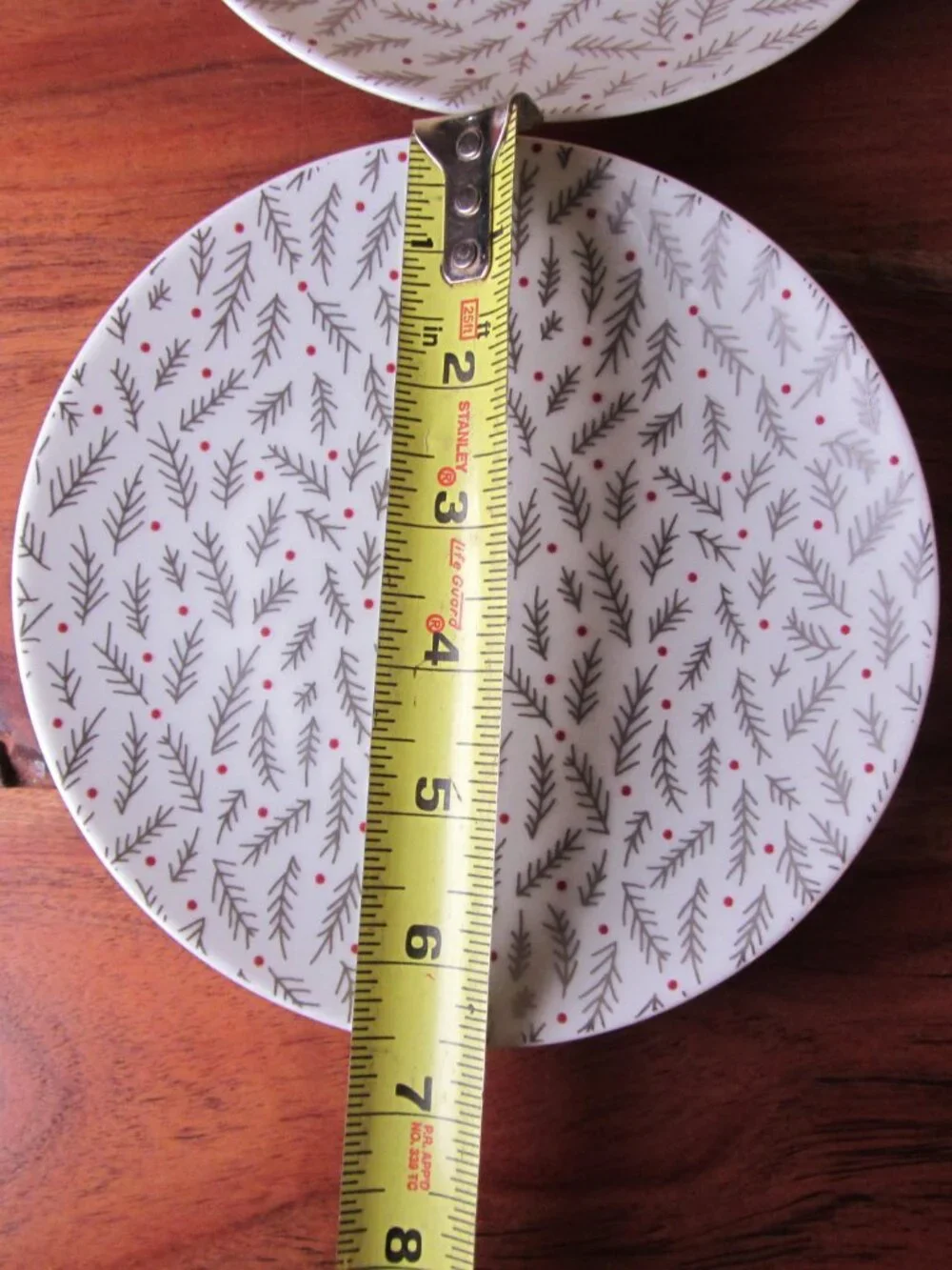 Crate & Barrel Christmas Holiday Appetizer Plates Set of 4 Evergreen (W6627)
